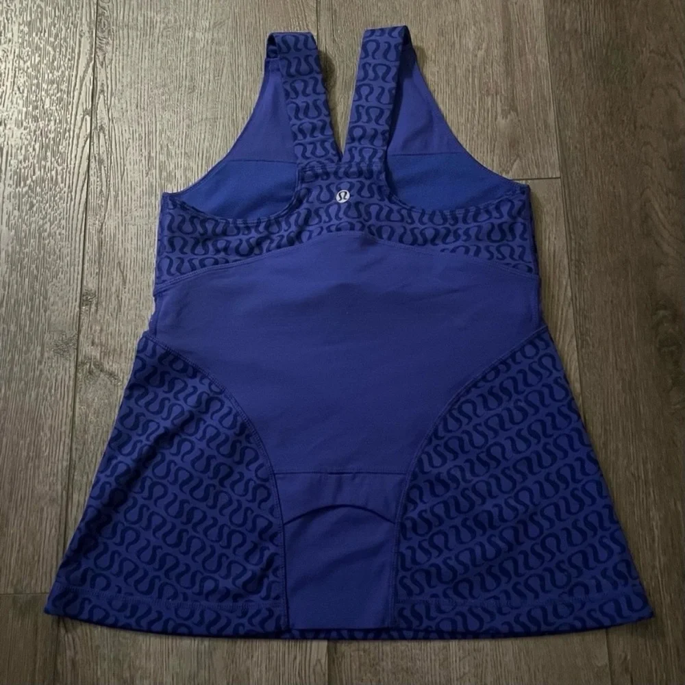 Women's Activewear Lululemon Mesh Surplice Logo Supportive Tank Top size 8